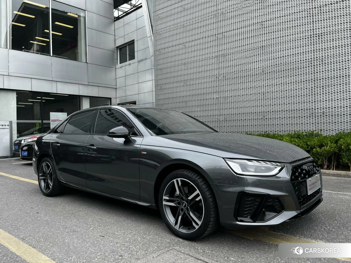 Audi A4L id 4485308 из Китая 7