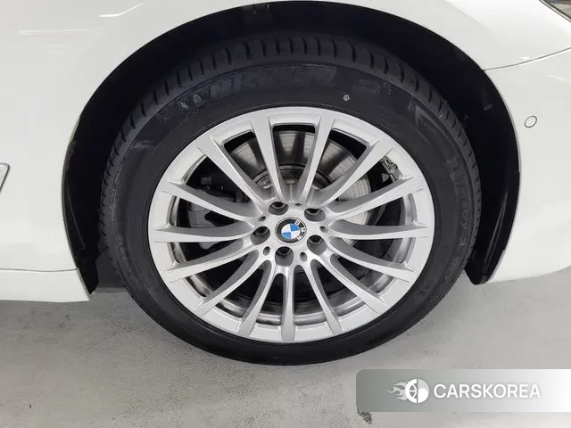 BMW 5 Series (G30) id 3021015 из Кореи 7