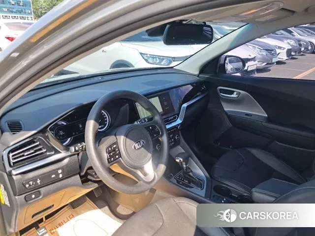 Kia The New Niro id 3044326 из Кореи 7