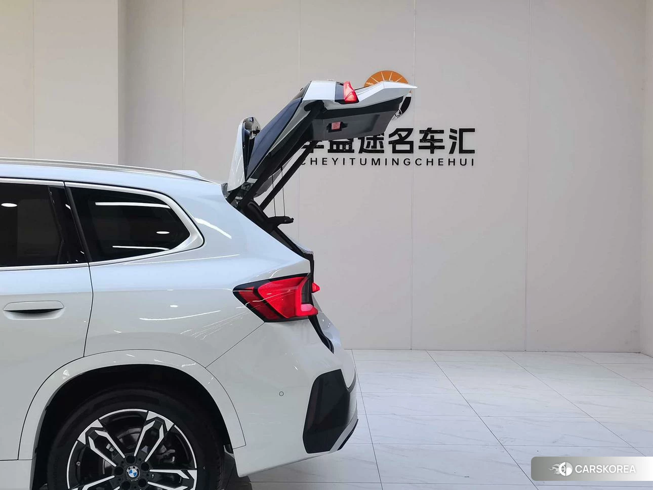 BMW X1 id 4407420 из Китая 7