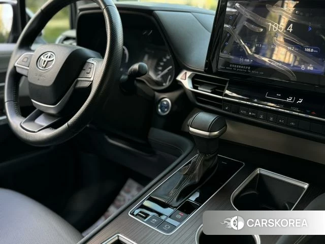 Toyota Saina id 4260666 из Китая 7