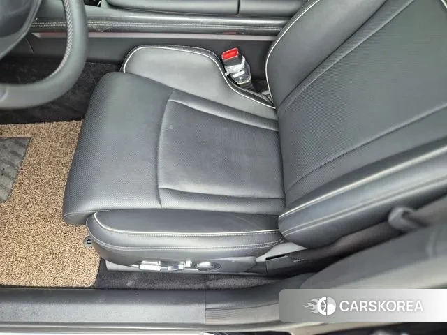 Genesis G90 (RS4) id 3252450 из Кореи 7