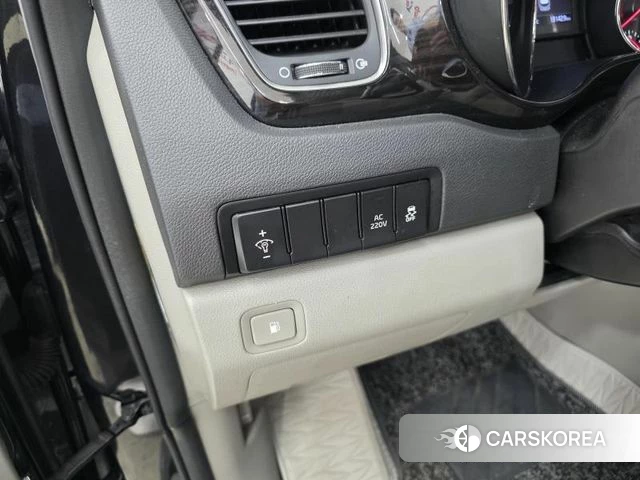 Kia The New Carnival id 4732823 из Кореи 7