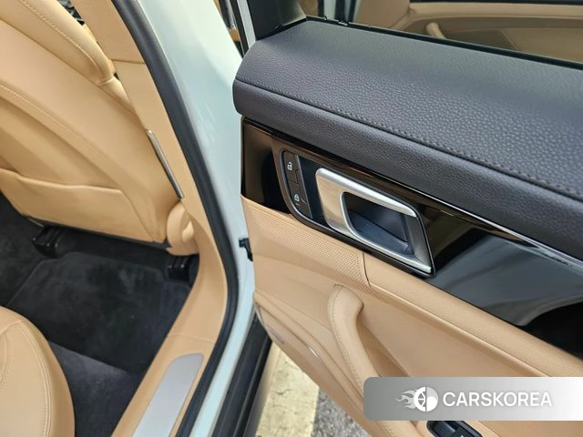 Porsche Panamera (971) id 4409467 из Кореи 7