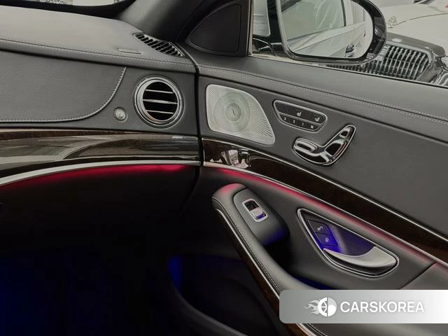 Mercedes-Benz Maybach S-class id 4300175 из Китая 7