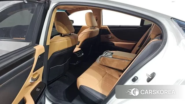 Lexus ES300h 7th generation id 3082301 из Кореи 7