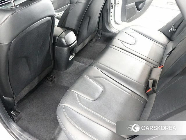 Hyundai The New Avante (CN7) id 4601299 из Кореи 7