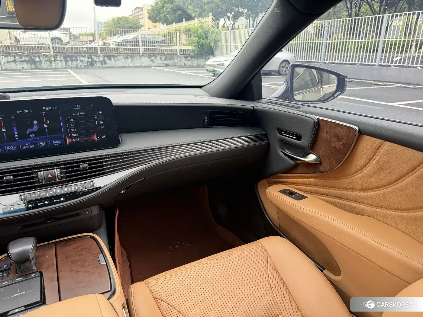 Lexus LS id 4600969 из Китая 7