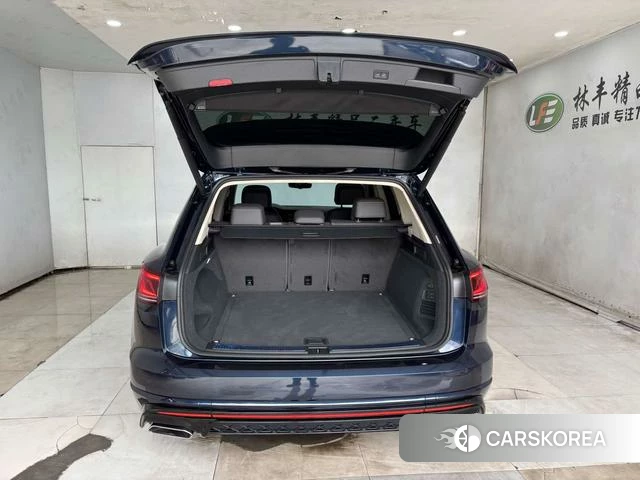 Volkswagen Touareg id 4299400 из Китая 7