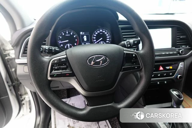 Hyundai Avante AD id 4269399 из Кореи 7