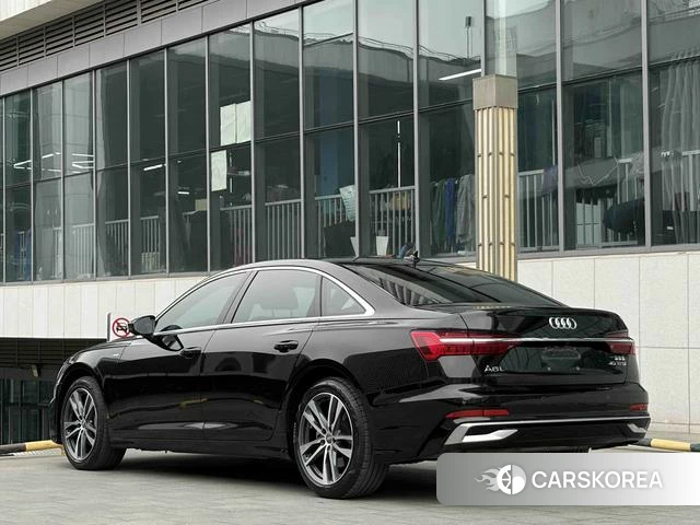 Audi A6L id 4219190 из Китая 7