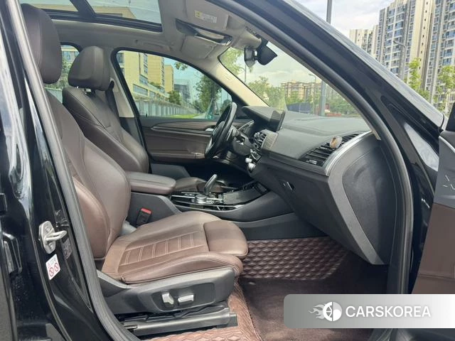 BMW X3 id 4387618 из Китая 7