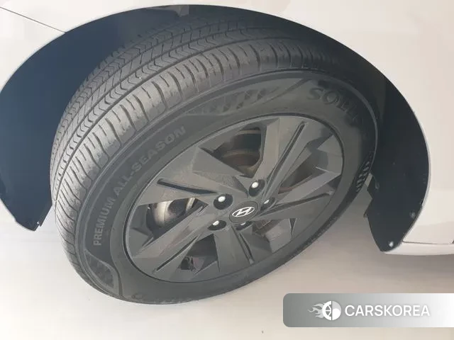 Hyundai Avante (CN7) id 2925115 из Кореи 7