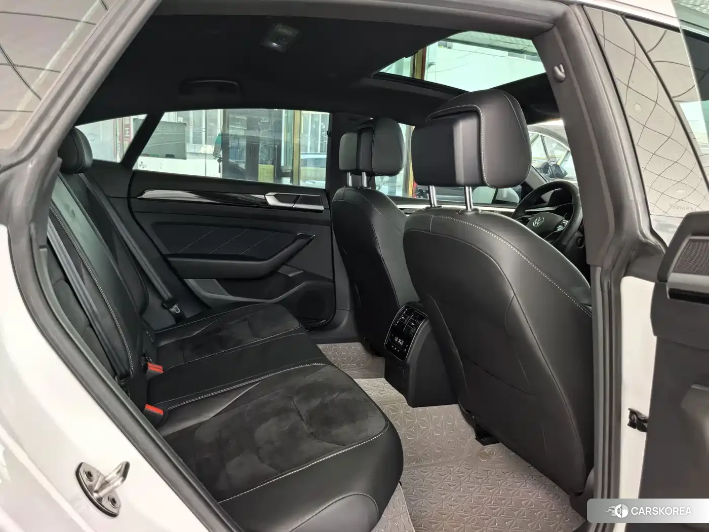 Volkswagen Arteon (CC) id 4669284 из Китая 7