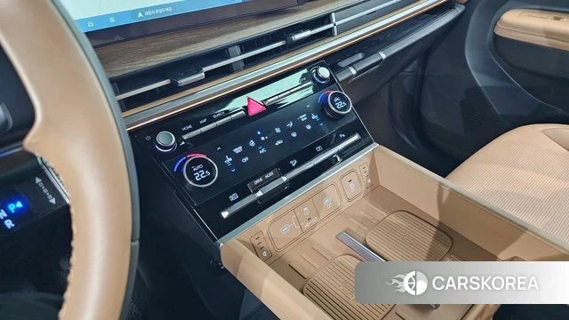 Hyundai Santa Fe (MX5) id 4427541 из Кореи 7