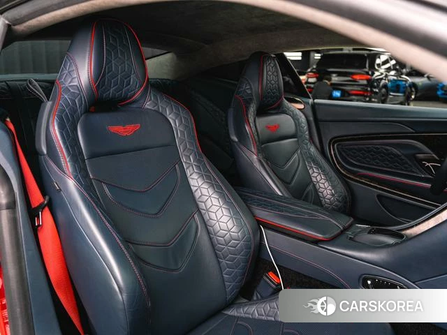 Aston Martin DBS id 4239348 из Китая 7