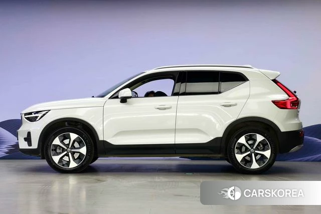 Volvo XC40 id 4210897 из Китая 7