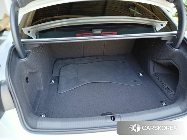 Audi A4 (B9) id 3942463 из Кореи 7