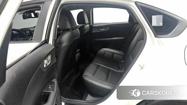 Kia Come New K3 id 4780646 из Кореи 7