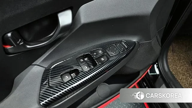 Hyundai Veloster (JS) id 3188073 из Кореи 7