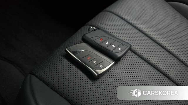 Lexus UX250h id 4550513 из Кореи 7