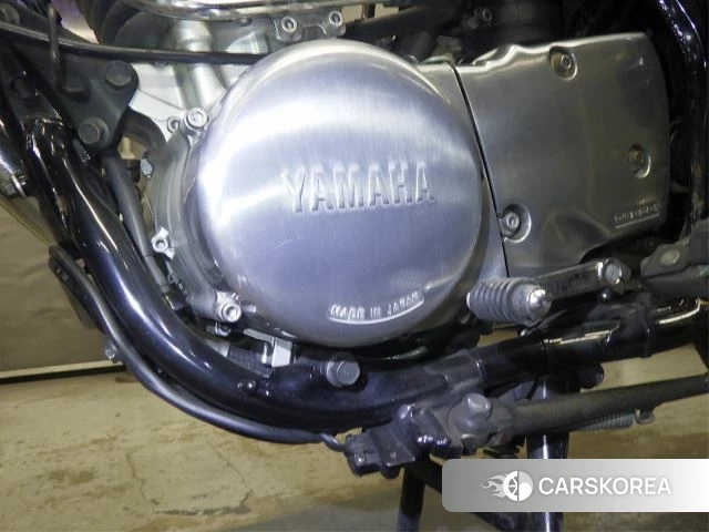 Yamaha SR 400 id 3945353 из Японии 7