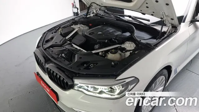 BMW 5 Series (G30) id 2709109 из Кореи 7