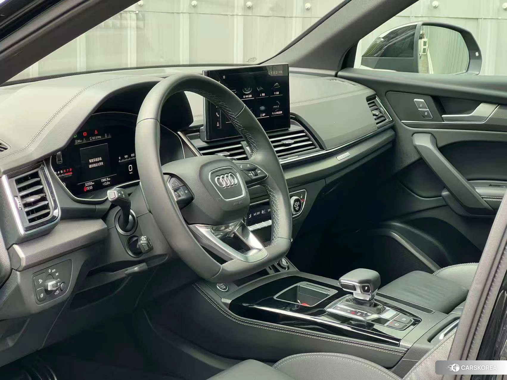 Audi Q5L id 4440614 из Китая 7
