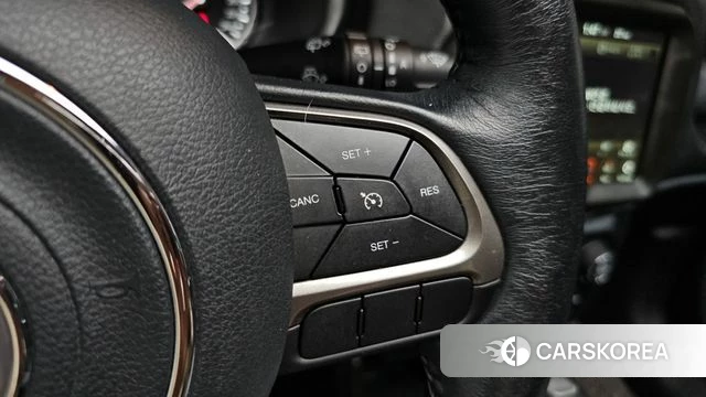 Jeep Renegade id 4202396 из Кореи 7