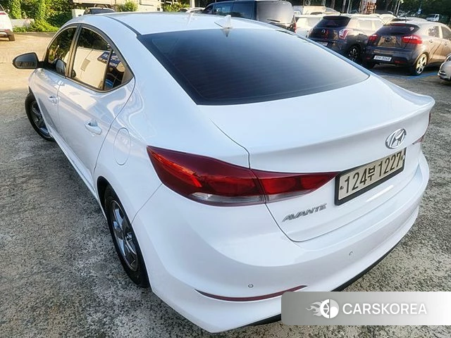 Hyundai Avante AD id 4367715 из Кореи 7