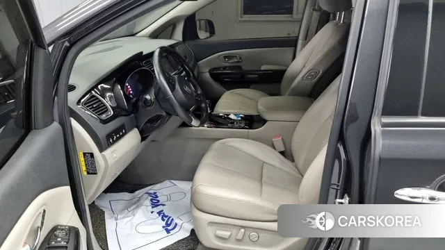 Kia The New Carnival id 3238892 из Кореи 7