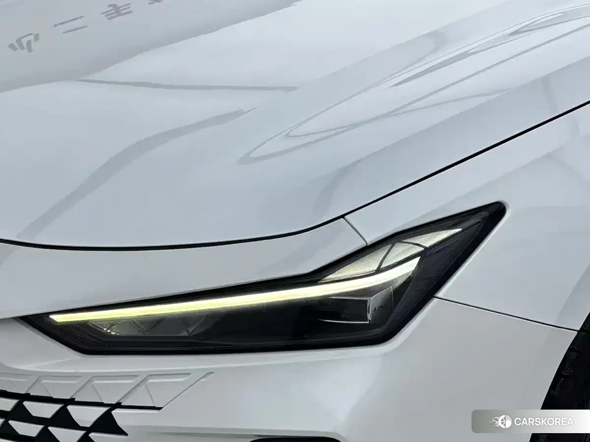 Chang'an Changan UNI-V id 4570435 из Китая 7