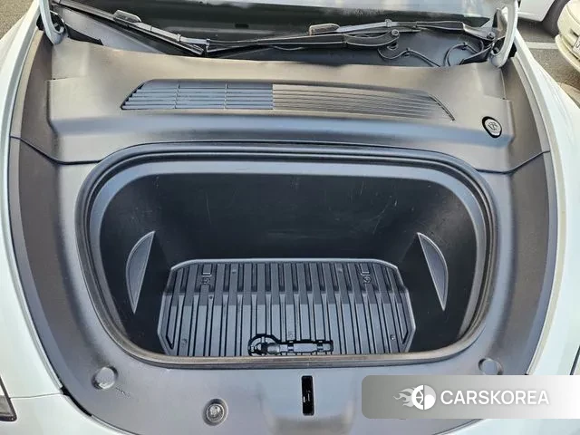 Tesla Model Y id 3340439 из Кореи 7