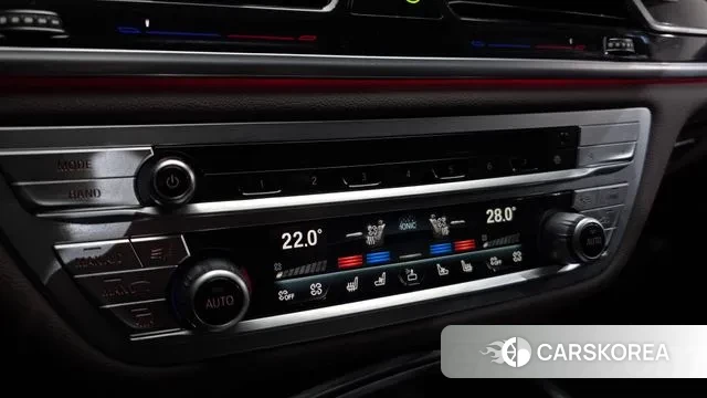 BMW 7 Series (G11) id 3405973 из Кореи 7