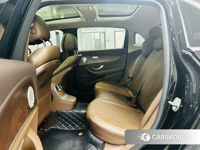 Mercedes-Benz E-class id 4314761 из Китая 7