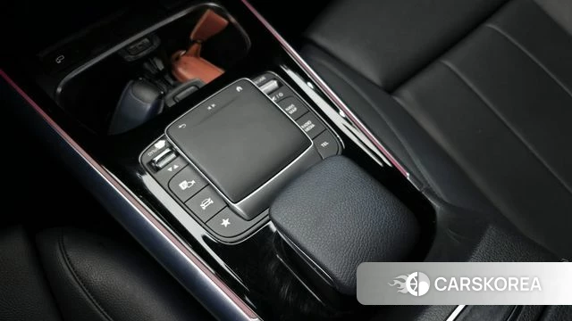 Mercedes-Benz GLA - Class H247 id 3898618 из Кореи 7