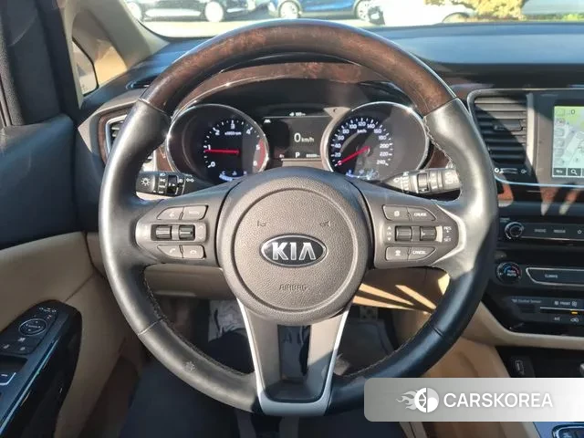 Kia The New Carnival id 3455192 из Кореи 7