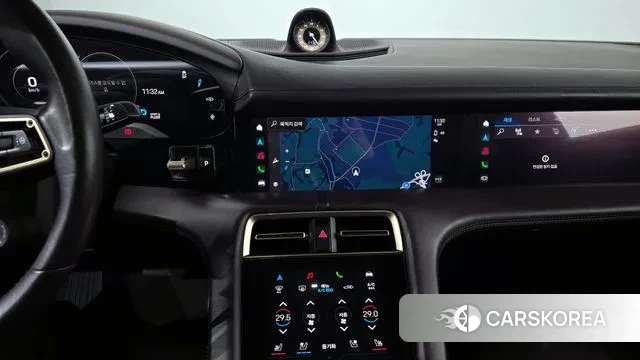 Porsche Taycan id 3577593 из Кореи 7