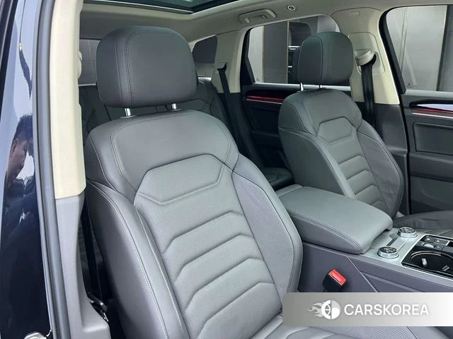 Volkswagen Touareg id 4213114 из Китая 7