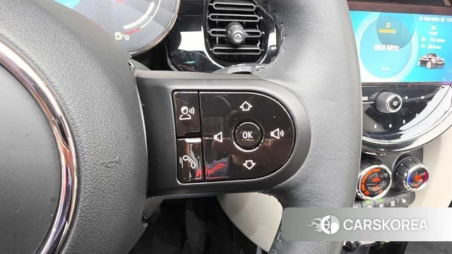Mini Cooper S Convertible id 4670830 из Кореи 7