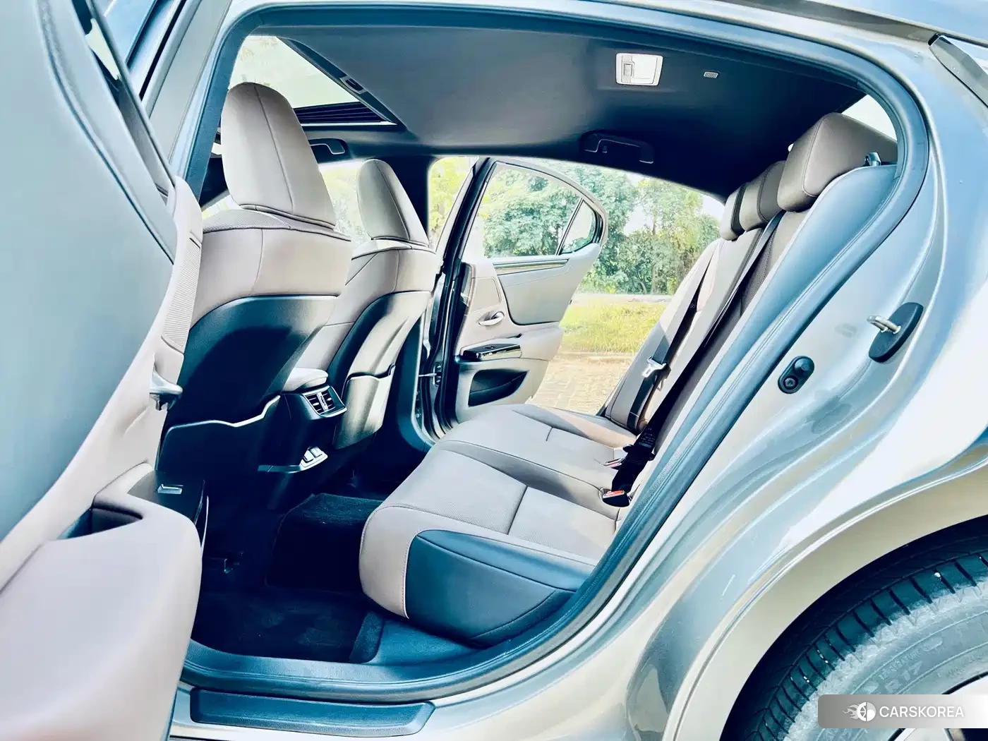 Lexus ES id 4669441 из Китая 7