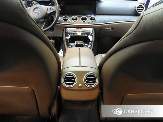 Mercedes-Benz E-Class W213 id 4020663 из Кореи 7