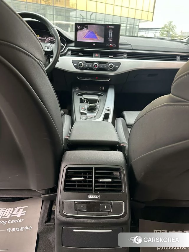 Audi A4L id 4273294 из Китая 7