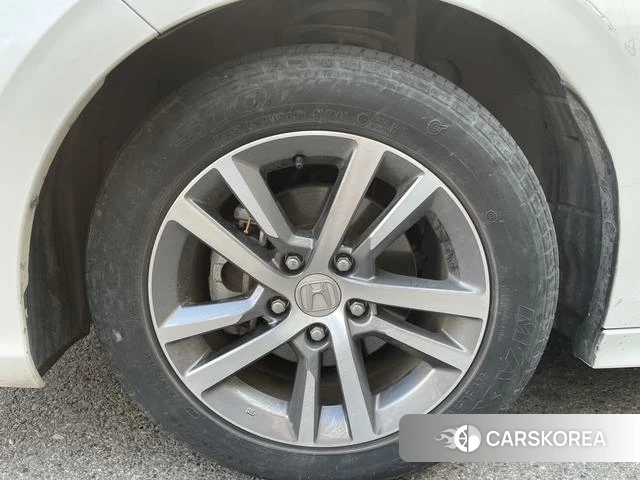 Honda Civic id 4333813 из Китая 7