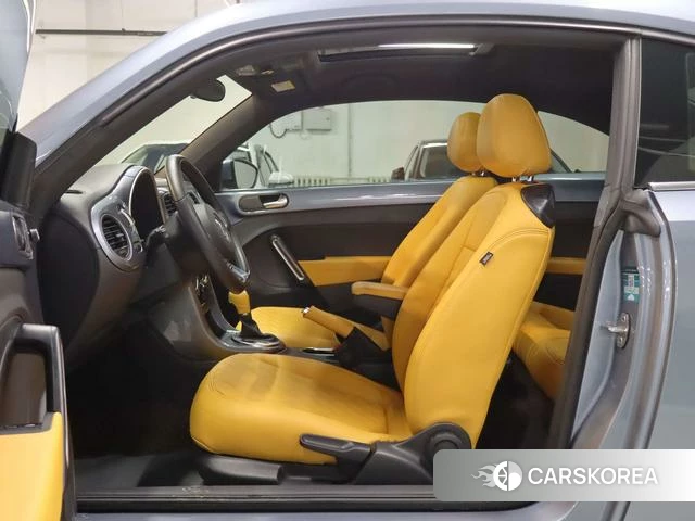 Volkswagen Beetle id 4207906 из Китая 7