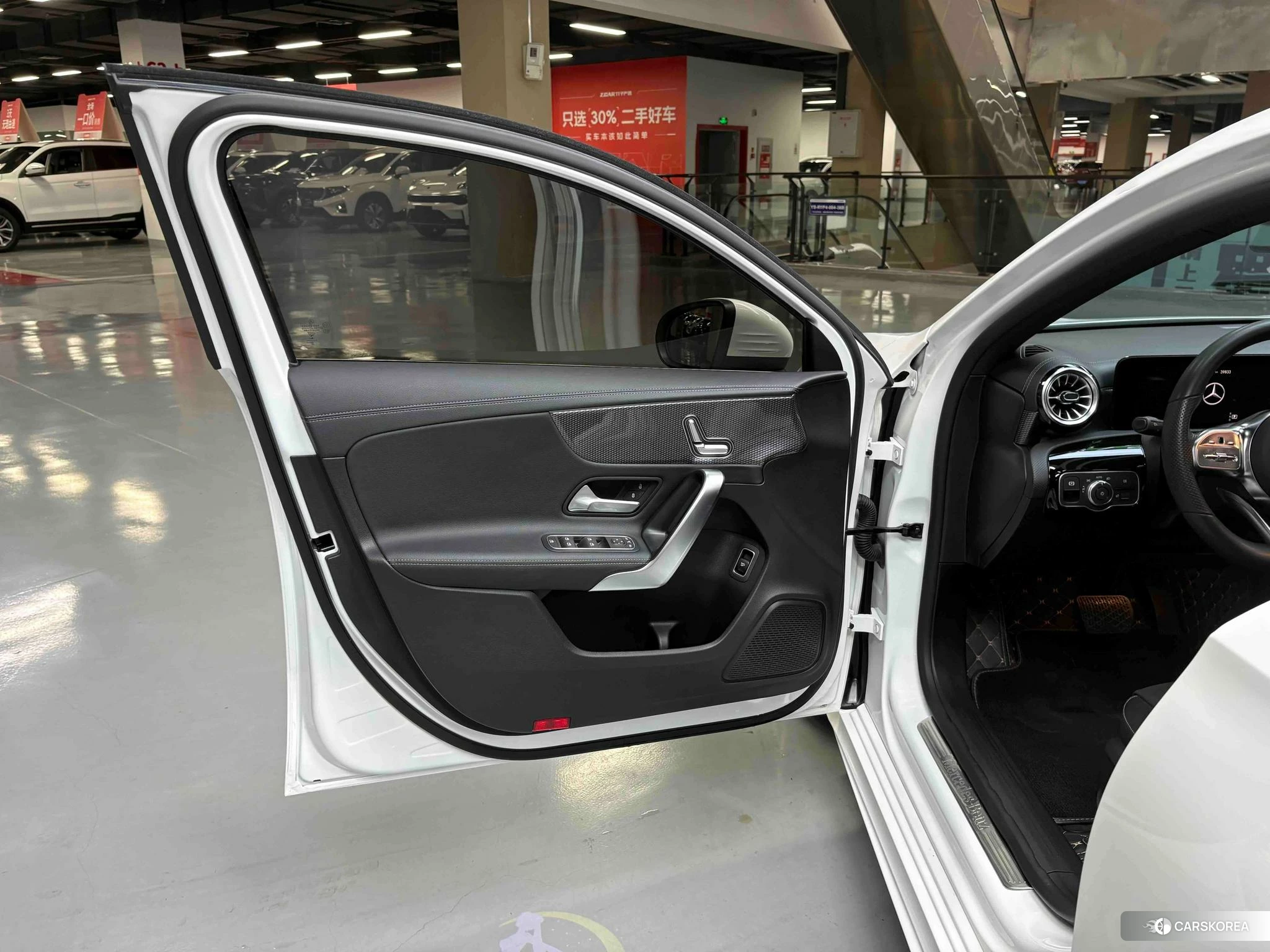 Mercedes-Benz Class A id 4467788 из Китая 7