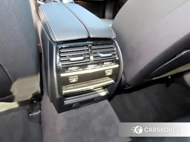 BMW 5 Series (G30) id 3742353 из Кореи 7