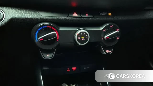 Kia Stonic id 3325215 из Кореи 7