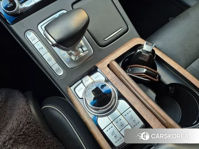 Genesis G90 id 3459983 из Кореи 7