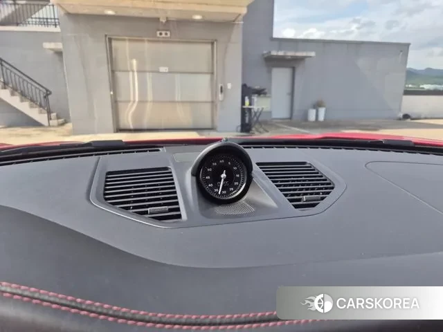 Porsche 911(992) id 2901648 из Кореи 7